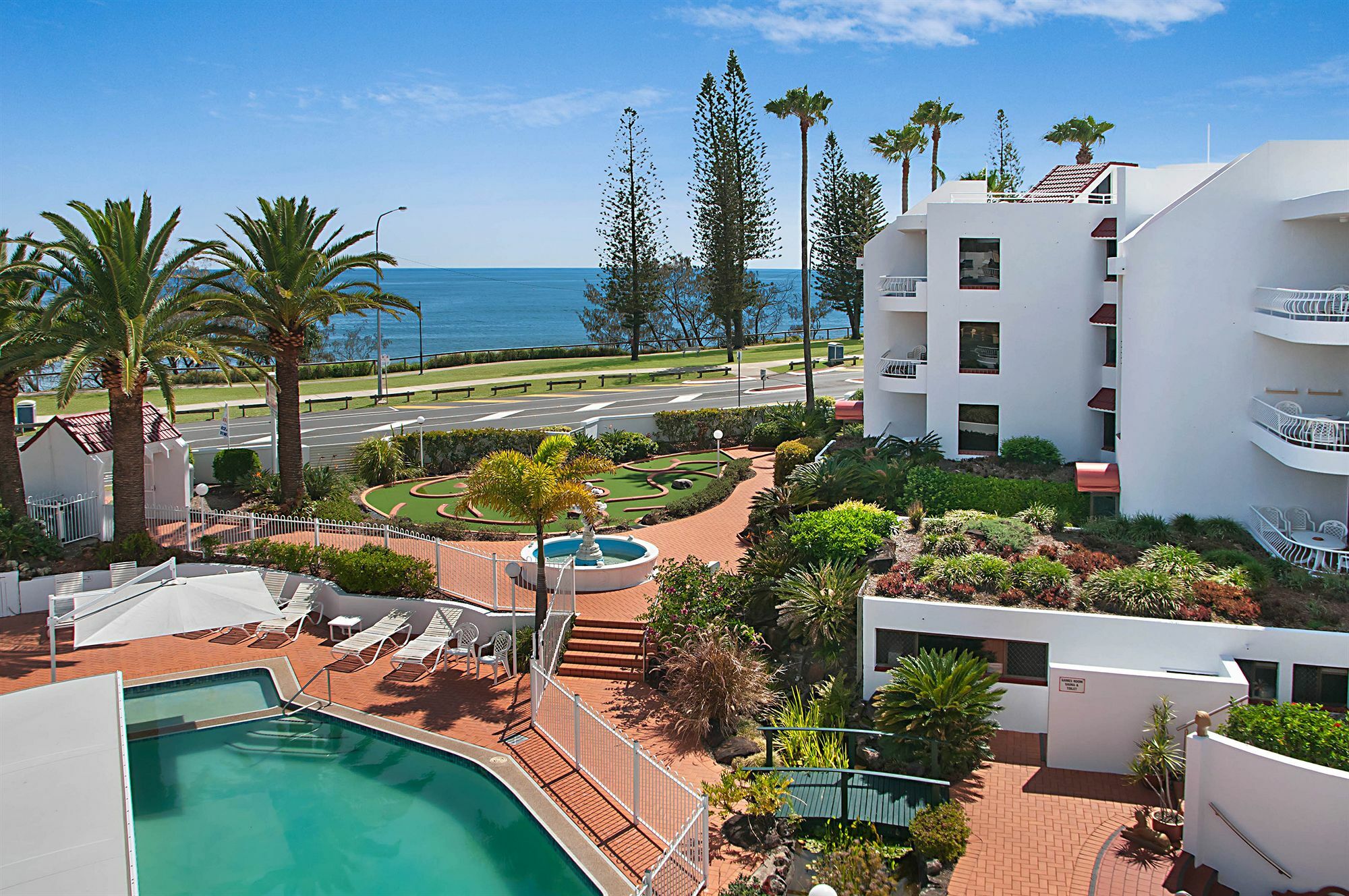 Alexandria Apartments Alexandra Headland Buitenkant foto