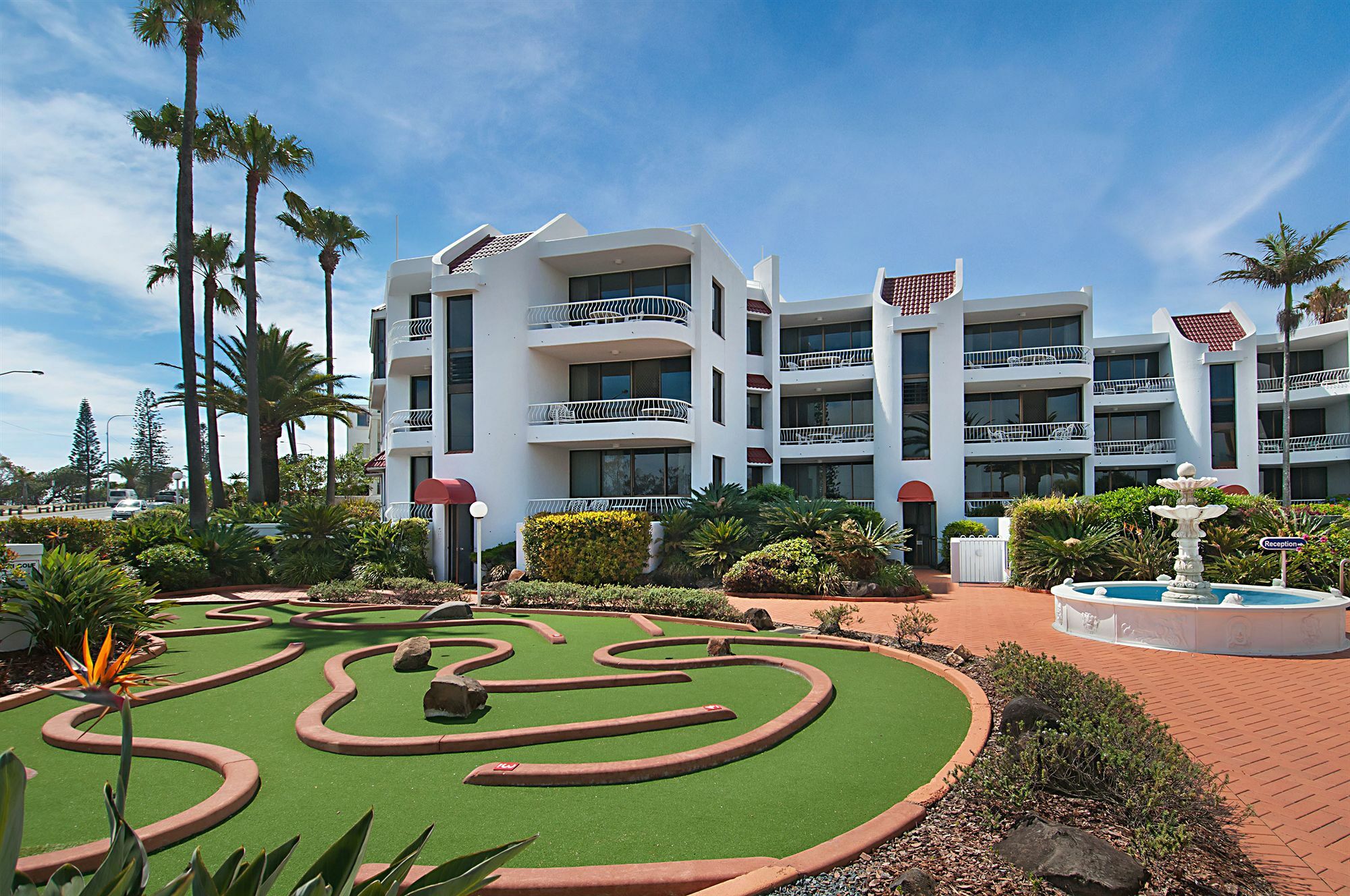 Alexandria Apartments Alexandra Headland Buitenkant foto
